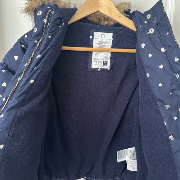 Cold Control Ultra Max Hearts Jacket - Picture 5 of 6